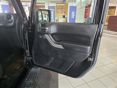 2015 Jeep Wrangler Sport 4DR SUV 4X4   - Photo 13 - Hamilton, OH 45015