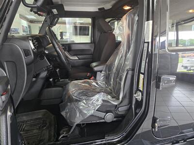 2015 Jeep Wrangler Sport 4DR SUV 4X4   - Photo 10 - Hamilton, OH 45015