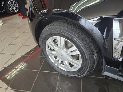 2010 Cadillac SRX Base 4DR SUV   - Photo 18 - Hamilton, OH 45015