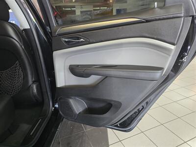 2010 Cadillac SRX Base 4DR SUV   - Photo 15 - Hamilton, OH 45015