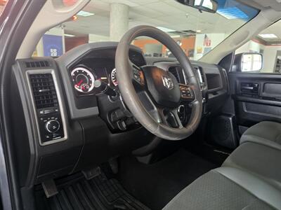 2019 RAM 1500 Classic Express-CREW CAB-4X4-HEMI   - Photo 8 - Hamilton, OH 45015
