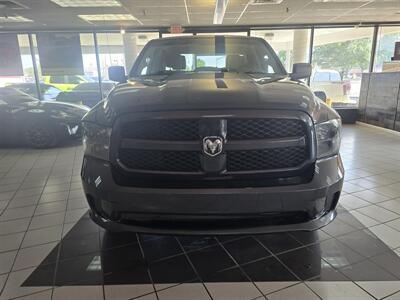 2019 RAM 1500 Classic Express-CREW CAB-4X4-HEMI   - Photo 2 - Hamilton, OH 45015