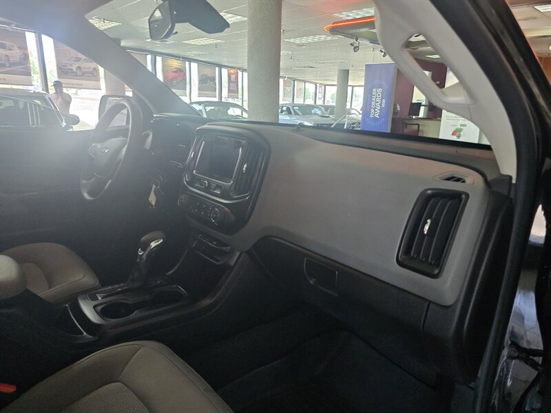 2022 Chevrolet Colorado Work Truck CREW CAB - Photo 13 - Hamilton, OH 45015