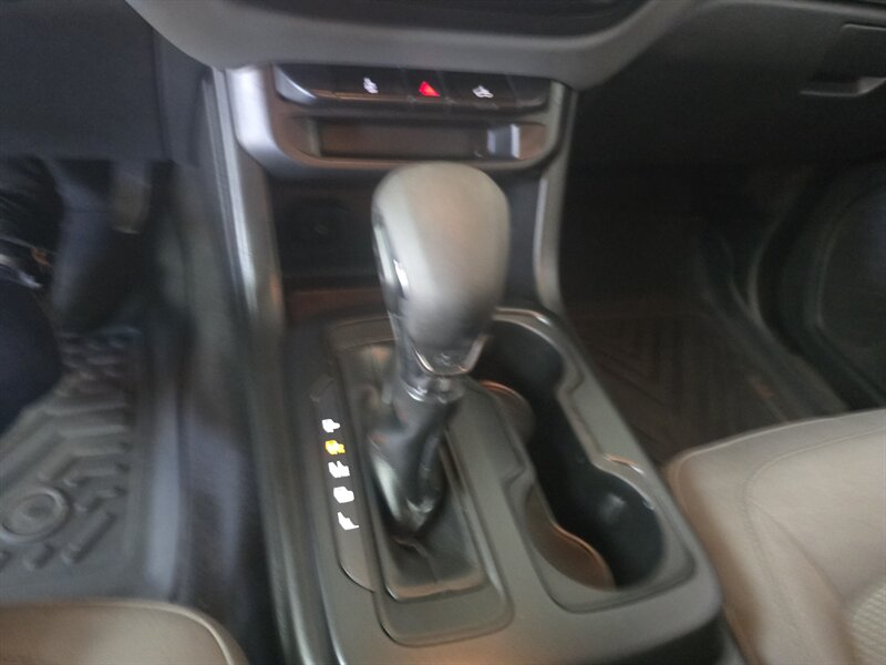 2022 Chevrolet Colorado Work Truck CREW CAB - Photo 20 - Hamilton, OH 45015