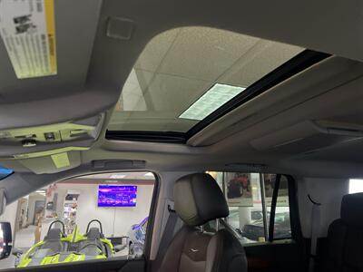 2017 Cadillac Escalade Luxury Collection 4DR SUV AWD   - Photo 18 - Hamilton, OH 45015