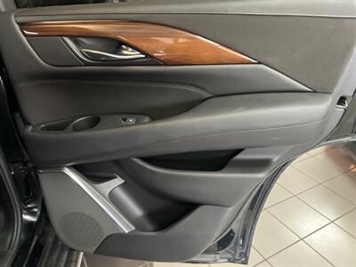 2017 Cadillac Escalade Luxury Collection 4DR SUV AWD   - Photo 29 - Hamilton, OH 45015