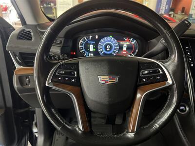 2017 Cadillac Escalade Luxury Collection 4DR SUV AWD   - Photo 12 - Hamilton, OH 45015
