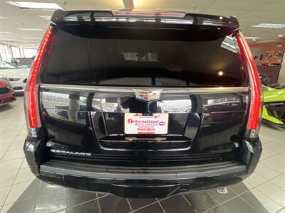 2017 Cadillac Escalade Luxury Collection 4DR SUV AWD   - Photo 7 - Hamilton, OH 45015