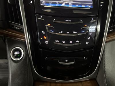 2017 Cadillac Escalade Luxury Collection 4DR SUV AWD   - Photo 16 - Hamilton, OH 45015