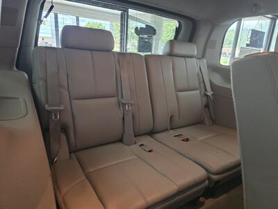 2010 Chevrolet Tahoe LT 4DR SUV 4X4 - Photo 17 - Hamilton, OH 45015