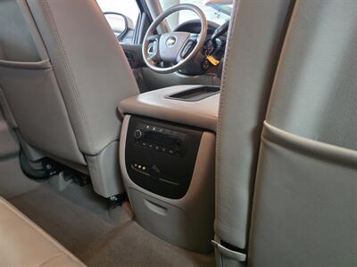 2010 Chevrolet Tahoe LT 4DR SUV 4X4 - Photo 18 - Hamilton, OH 45015