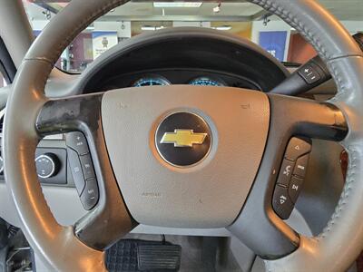2010 Chevrolet Tahoe LT 4DR SUV 4X4 - Photo 12 - Hamilton, OH 45015