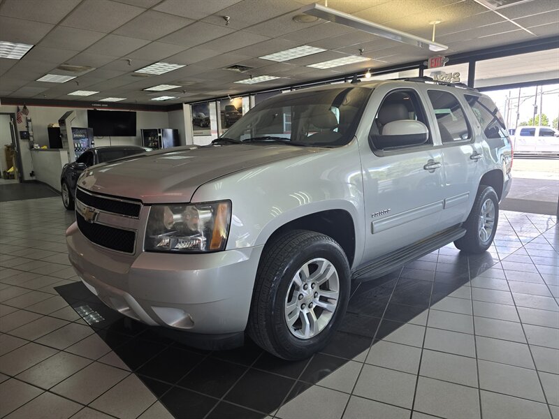 2010 Chevrolet Tahoe LT 4DR SUV 4X4   - Photo 1 - Hamilton, OH 45015