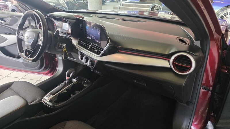 2024 Chevrolet Trax RS 4DR CROSSOVER W/1RS - Photo 26 - Hamilton, OH 45015