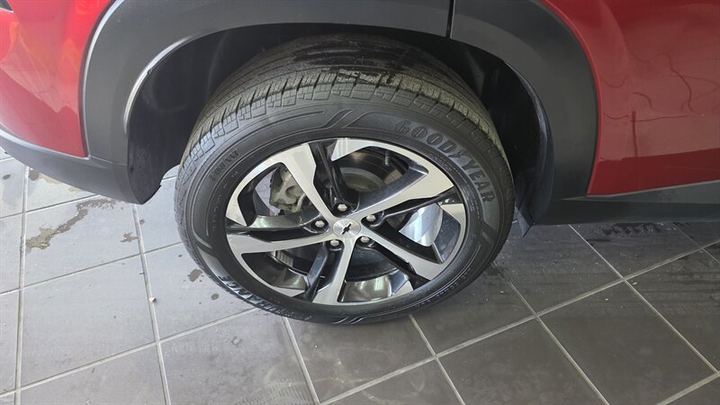 2024 Chevrolet Trax RS 4DR CROSSOVER W/1RS - Photo 28 - Hamilton, OH 45015