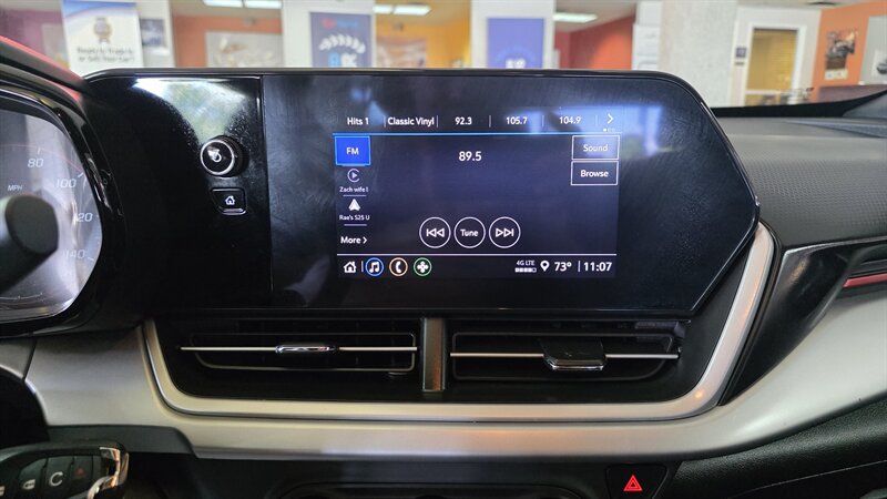 2024 Chevrolet Trax RS 4DR CROSSOVER W/1RS - Photo 15 - Hamilton, OH 45015