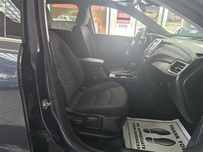 2019 Chevrolet Equinox LT 4DR SUV AWD/2LT   - Photo 14 - Hamilton, OH 45015