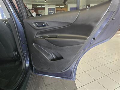 2019 Chevrolet Equinox LT 4DR SUV AWD/2LT   - Photo 15 - Hamilton, OH 45015