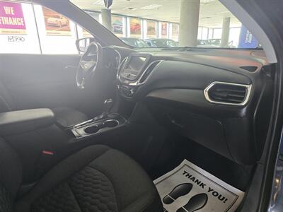 2019 Chevrolet Equinox LT 4DR SUV AWD/2LT   - Photo 13 - Hamilton, OH 45015