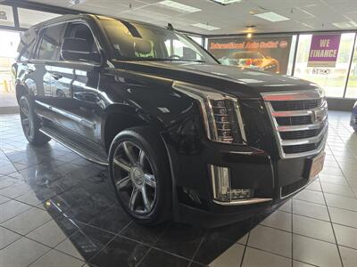 2016 Cadillac Escalade Luxury Collection 4DR SUV AWD   - Photo 3 - Hamilton, OH 45015