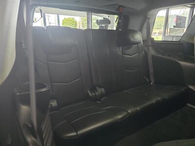 2016 Cadillac Escalade Luxury Collection 4DR SUV AWD   - Photo 19 - Hamilton, OH 45015