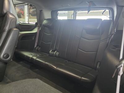 2016 Cadillac Escalade Luxury Collection 4DR SUV AWD   - Photo 13 - Hamilton, OH 45015