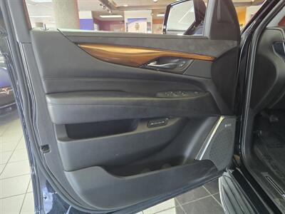 2016 Cadillac Escalade Luxury Collection 4DR SUV AWD   - Photo 7 - Hamilton, OH 45015
