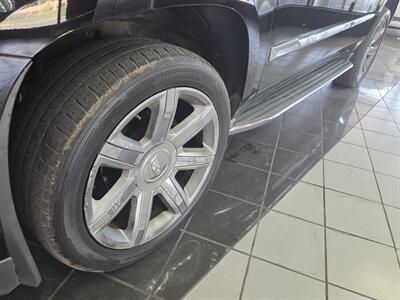 2016 Cadillac Escalade Luxury Collection 4DR SUV AWD   - Photo 34 - Hamilton, OH 45015