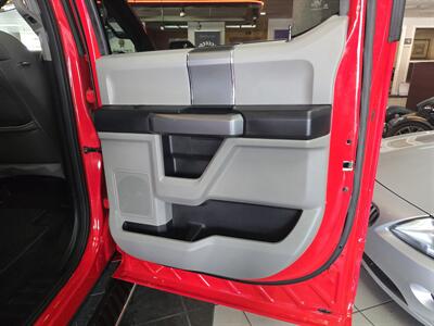 2018 Ford F-150 XLT SUPER CREW 4X4   - Photo 15 - Hamilton, OH 45015