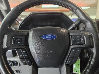 2018 Ford F-150 XLT SUPER CREW 4X4   - Photo 30 - Hamilton, OH 45015