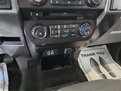 2018 Ford F-150 XLT SUPER CREW 4X4   - Photo 22 - Hamilton, OH 45015