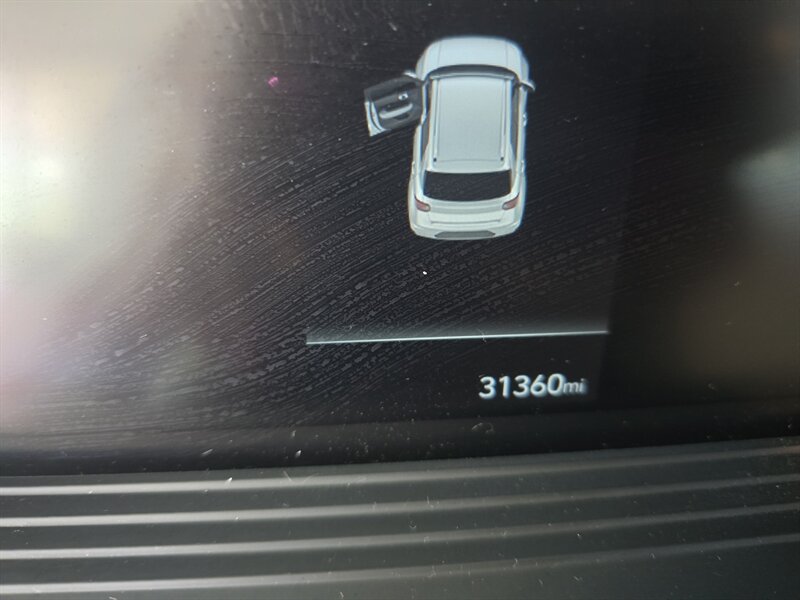 2025 Hyundai VENUE SEL 4DR CROSSOVER - Photo 17 - Hamilton, OH 45015