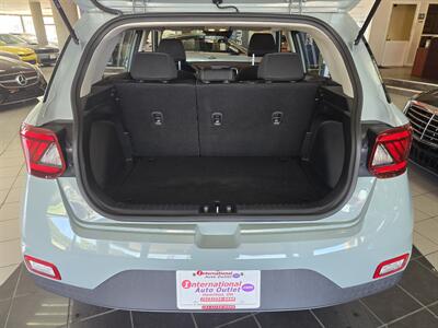 2025 Hyundai VENUE SEL 4DR CROSSOVER - Photo 30 - Hamilton, OH 45015