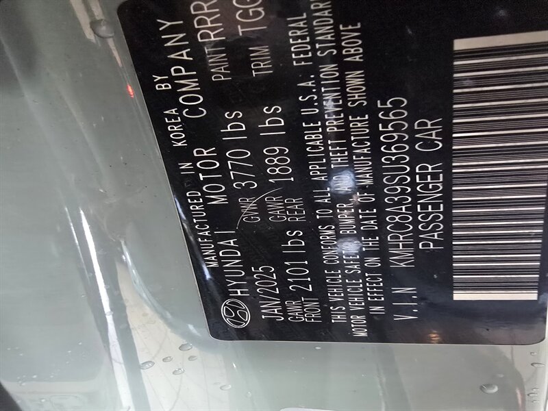 2025 Hyundai VENUE SEL 4DR CROSSOVER - Photo 34 - Hamilton, OH 45015
