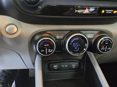 2025 Hyundai VENUE SEL 4DR CROSSOVER - Photo 22 - Hamilton, OH 45015