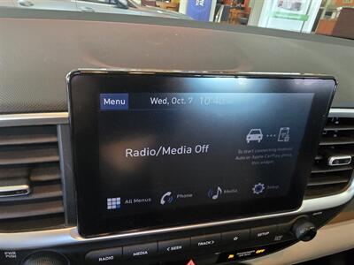 2025 Hyundai VENUE SEL 4DR CROSSOVER - Photo 26 - Hamilton, OH 45015