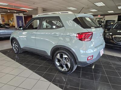 2025 Hyundai VENUE SEL 4DR CROSSOVER - Photo 5 - Hamilton, OH 45015