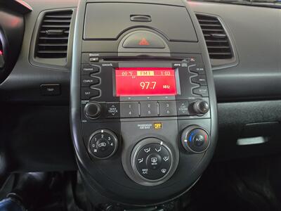 2010 Kia Soul + 4DR CROSSOVER   - Photo 19 - Hamilton, OH 45015