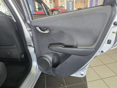 2013 Honda Fit   - Photo 15 - Hamilton, OH 45015