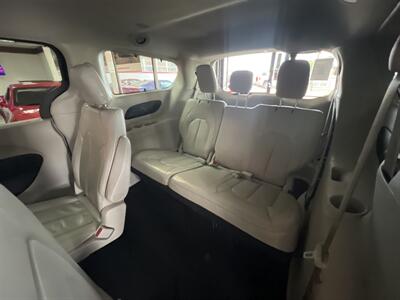 2018 Chrysler Pacifica Touring L Plus 4DR MINI-VAN   - Photo 24 - Hamilton, OH 45015