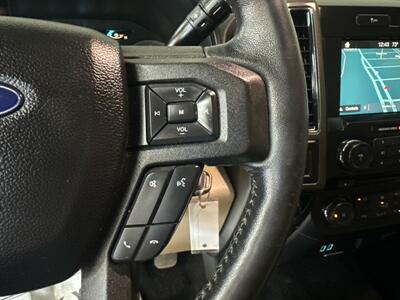 2018 Ford F-150 XLT SUPER CREW 4X4   - Photo 16 - Hamilton, OH 45015