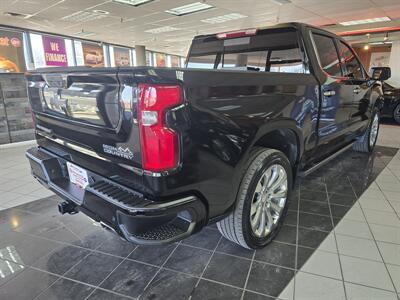 2021 Chevrolet Silverado 1500 High Country CREW CAB 4X4/V8   - Photo 3 - Hamilton, OH 45015