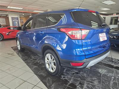 2017 Ford Escape SE 4DR SUV   - Photo 5 - Hamilton, OH 45015
