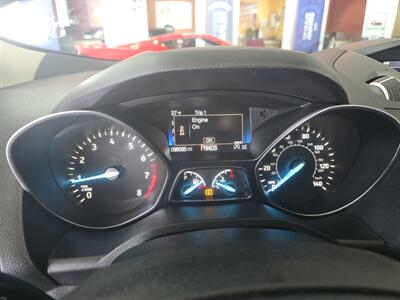 2017 Ford Escape SE 4DR SUV   - Photo 17 - Hamilton, OH 45015