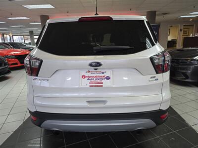 2017 Ford Escape SE 4DR SUV AWD   - Photo 5 - Hamilton, OH 45015