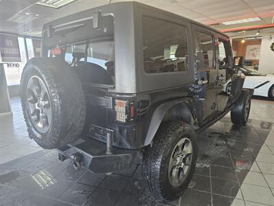 2013 Jeep Wrangler UNLIMITED SAHARA 2WD   - Photo 4 - Hamilton, OH 45015