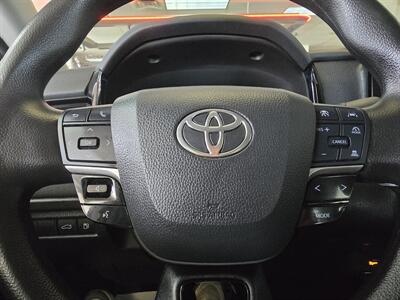 2025 Toyota Camry LE 4DR SEDAN   - Photo 20 - Hamilton, OH 45015