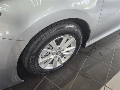 2025 Toyota Camry LE 4DR SEDAN   - Photo 23 - Hamilton, OH 45015