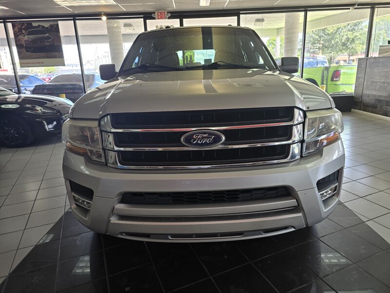 2017 Ford Expedition XLT - Photo 2 - Hamilton, OH 45015