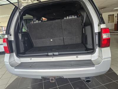 2017 Ford Expedition XLT - Photo 13 - Hamilton, OH 45015